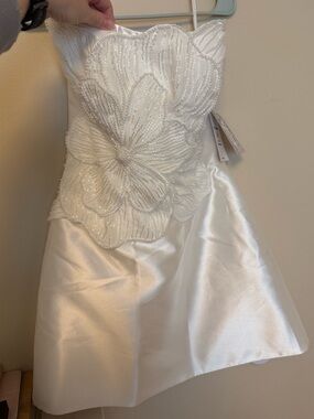 By Watters Brie Strapless Embellished Pearl Floral A-Line Mini Dress NWT Sz8